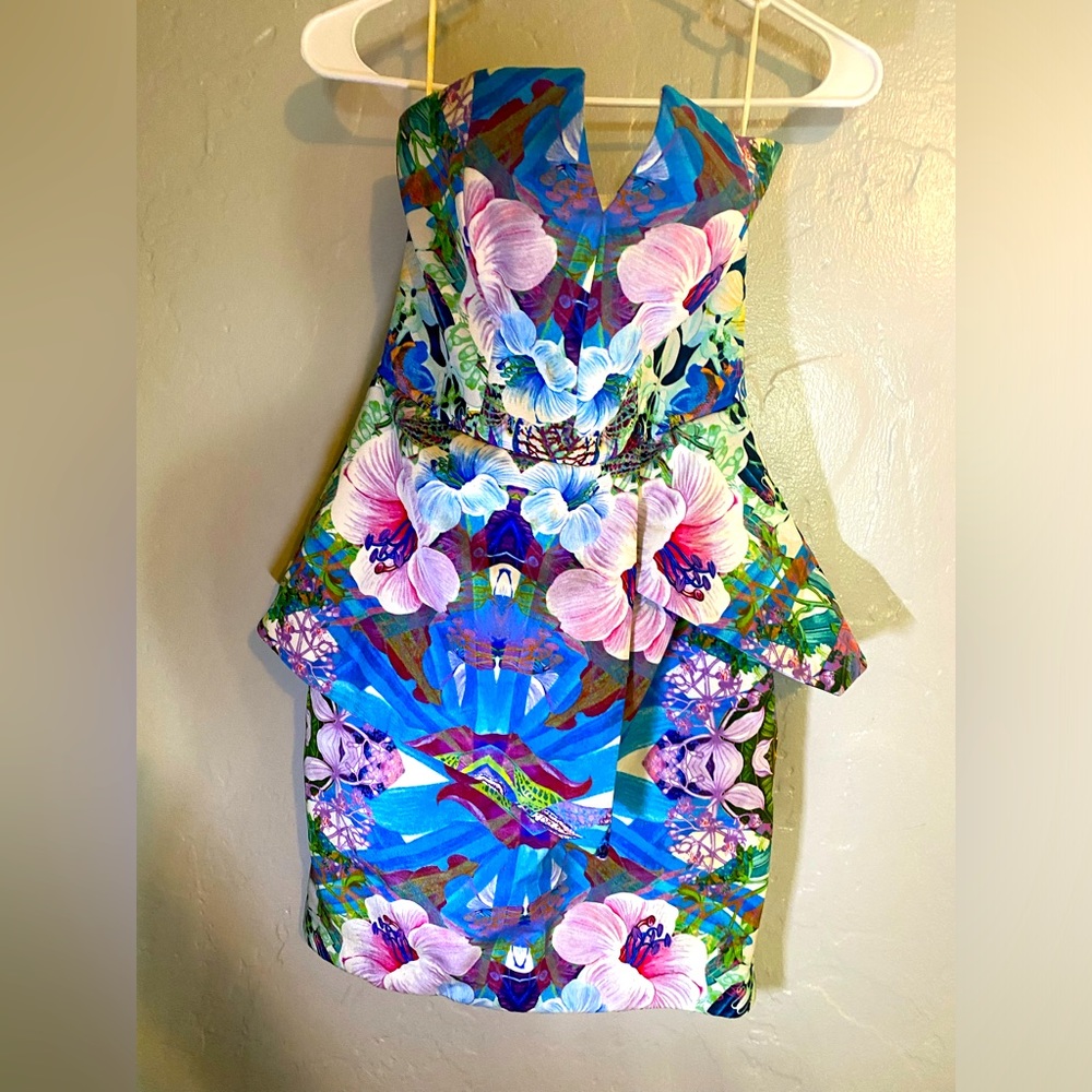 Anthropologie Amazing Strapless
